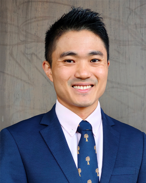 Photo of Adj Asst Prof Mok Ying Ren