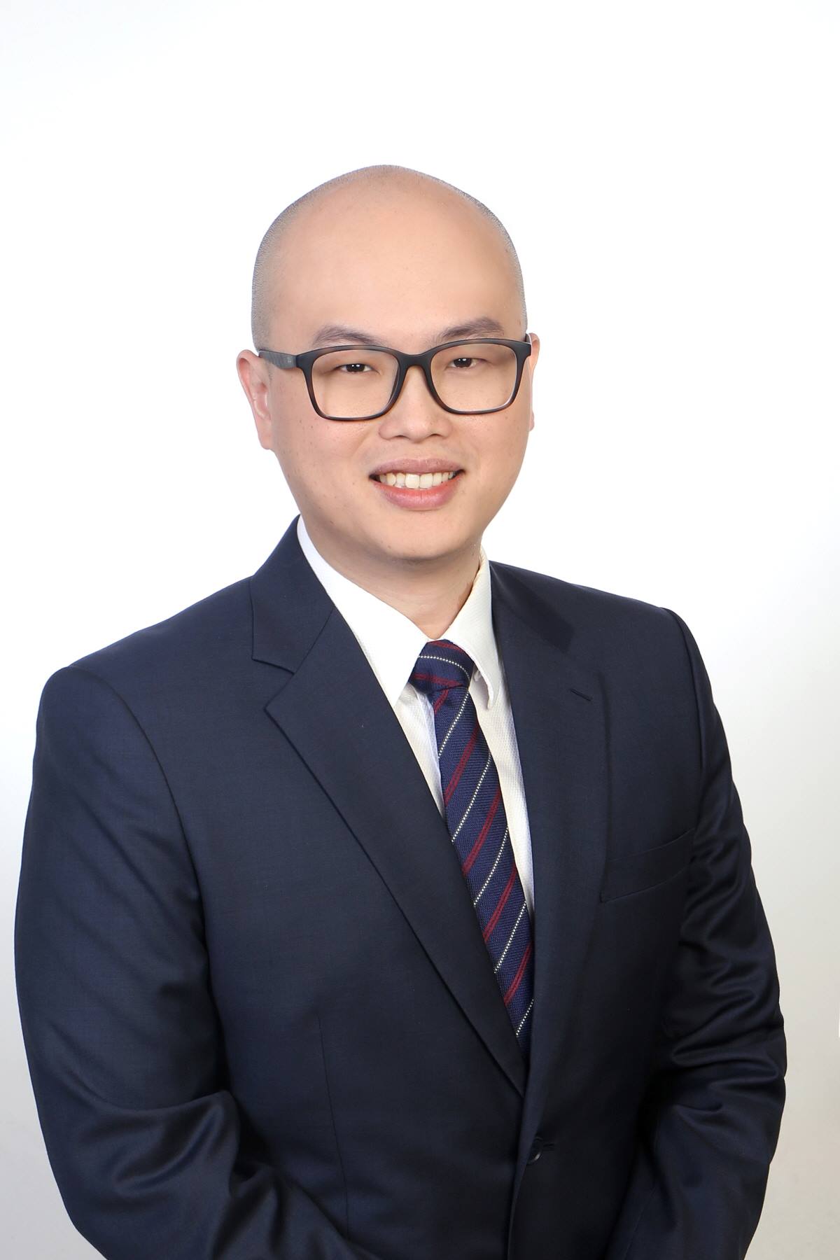Photo of Dr Yuen Yew Sen