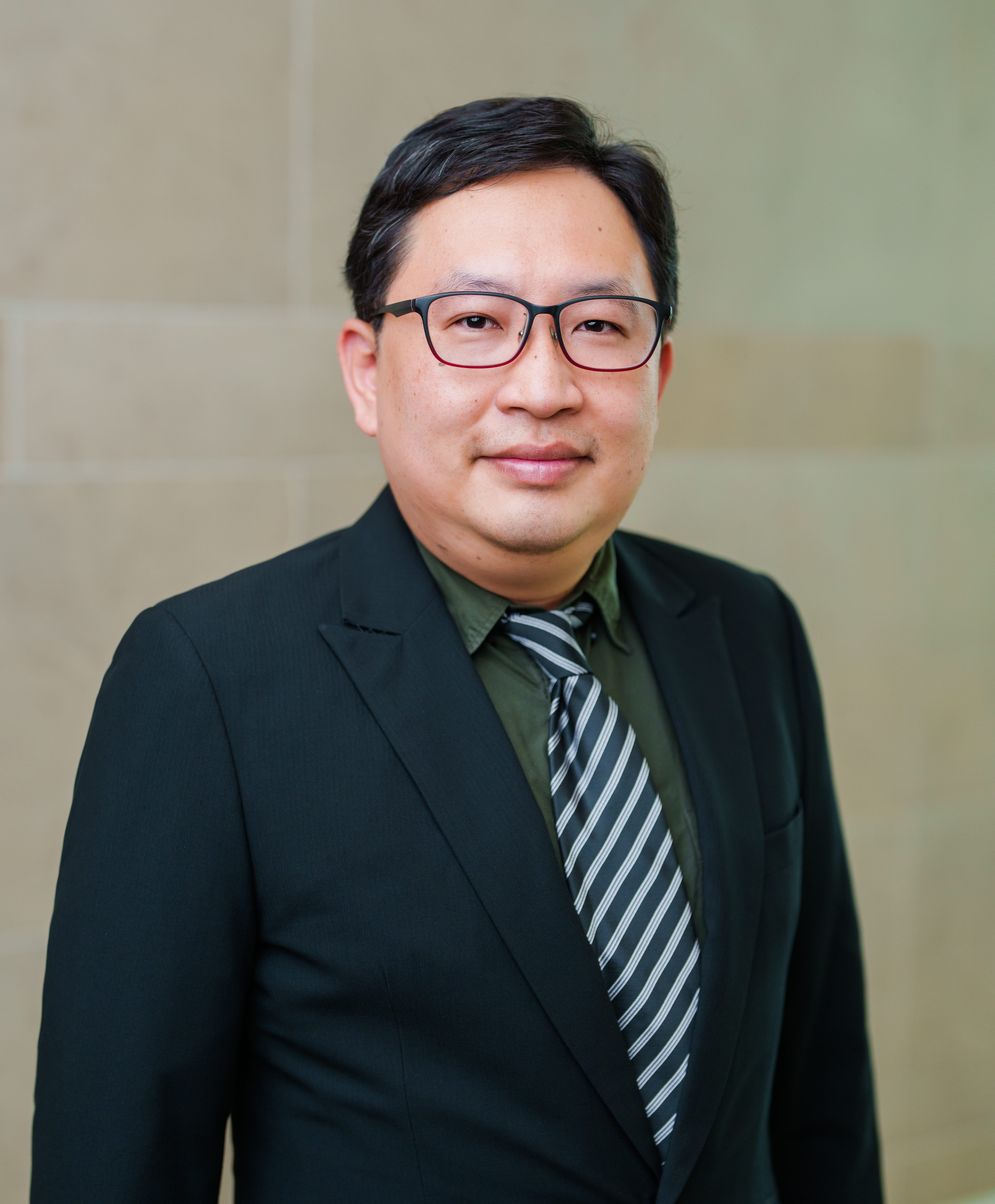 Photo of Dr Chen Jianye