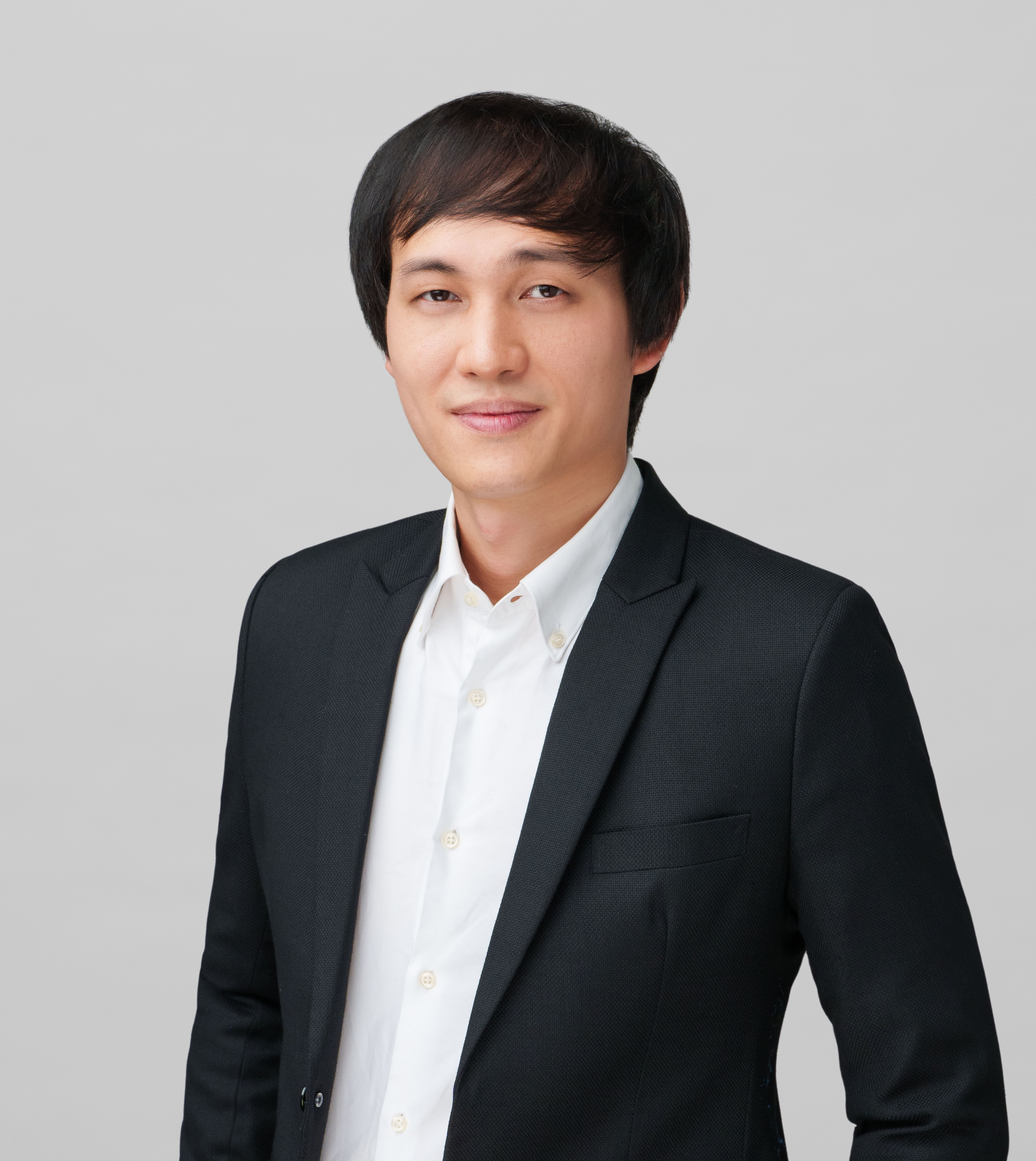 Photo of Dr Elijah Cai