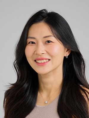 Photo of Dr Lim Mei Chin