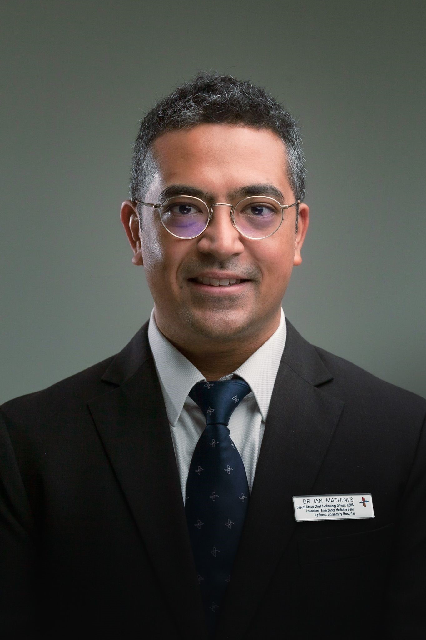 Dr Ian Mathews