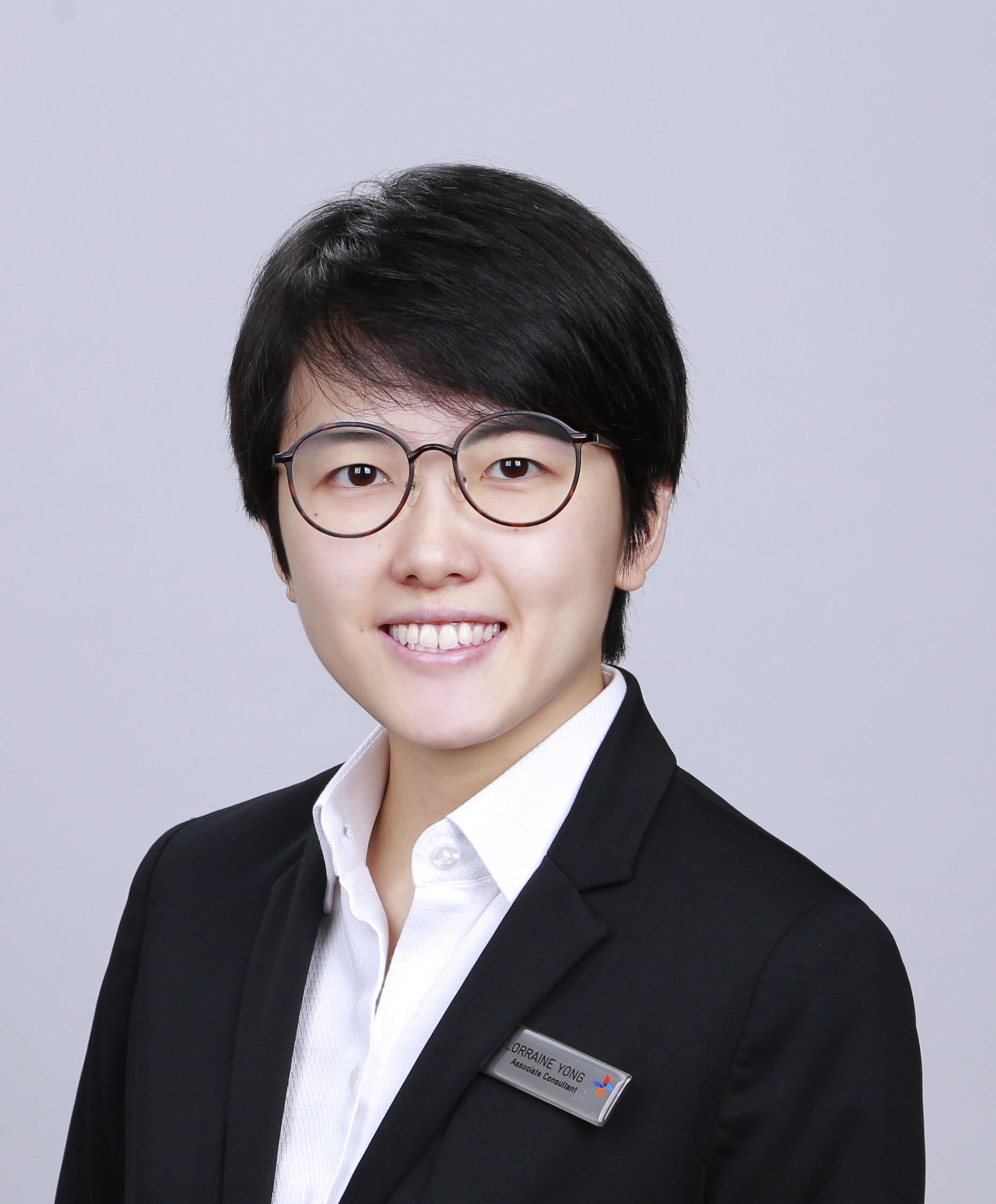 Dr Lorraine Yong
