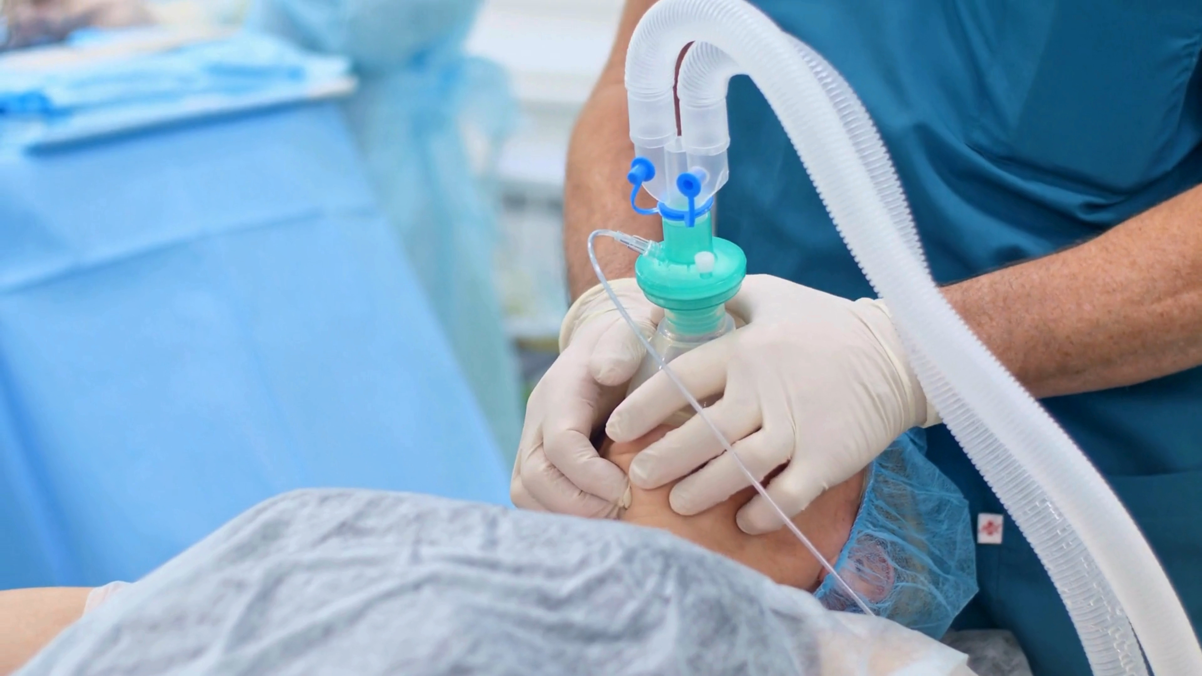 Cutting down on high pollutant anaesthetic gases used in surgeries