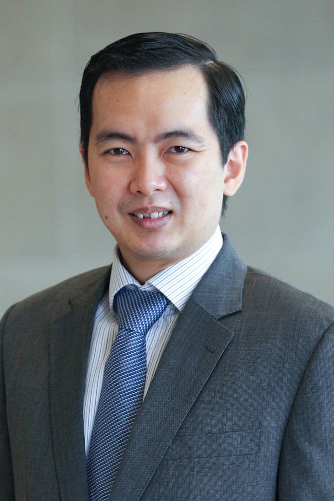 Photo of Dr Lee KC.png